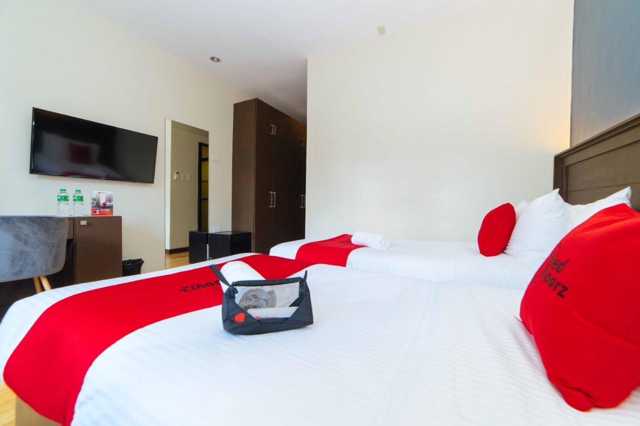 Reddoorz Premium @ Sta Rosa Tagaytay Road Hotel Silang Bagian luar foto
