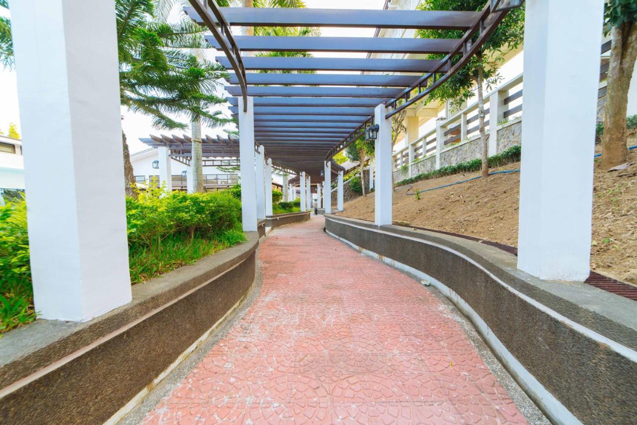 Reddoorz Premium @ Sta Rosa Tagaytay Road Hotel Silang Bagian luar foto