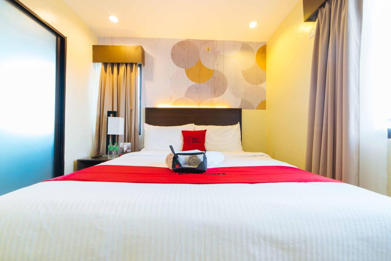 Reddoorz Premium @ Sta Rosa Tagaytay Road Hotel Silang Bagian luar foto