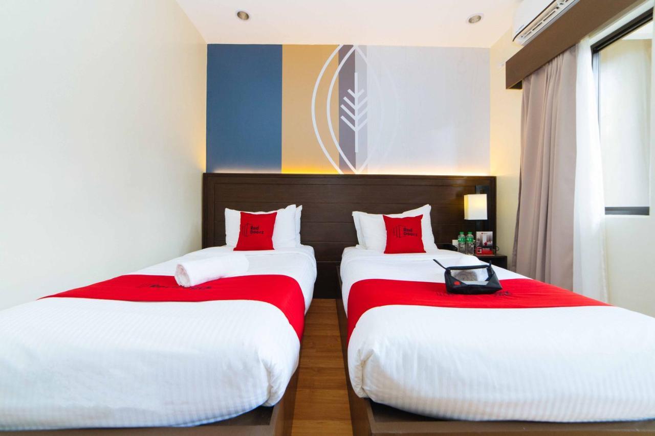 Reddoorz Premium @ Sta Rosa Tagaytay Road Hotel Silang Bagian luar foto