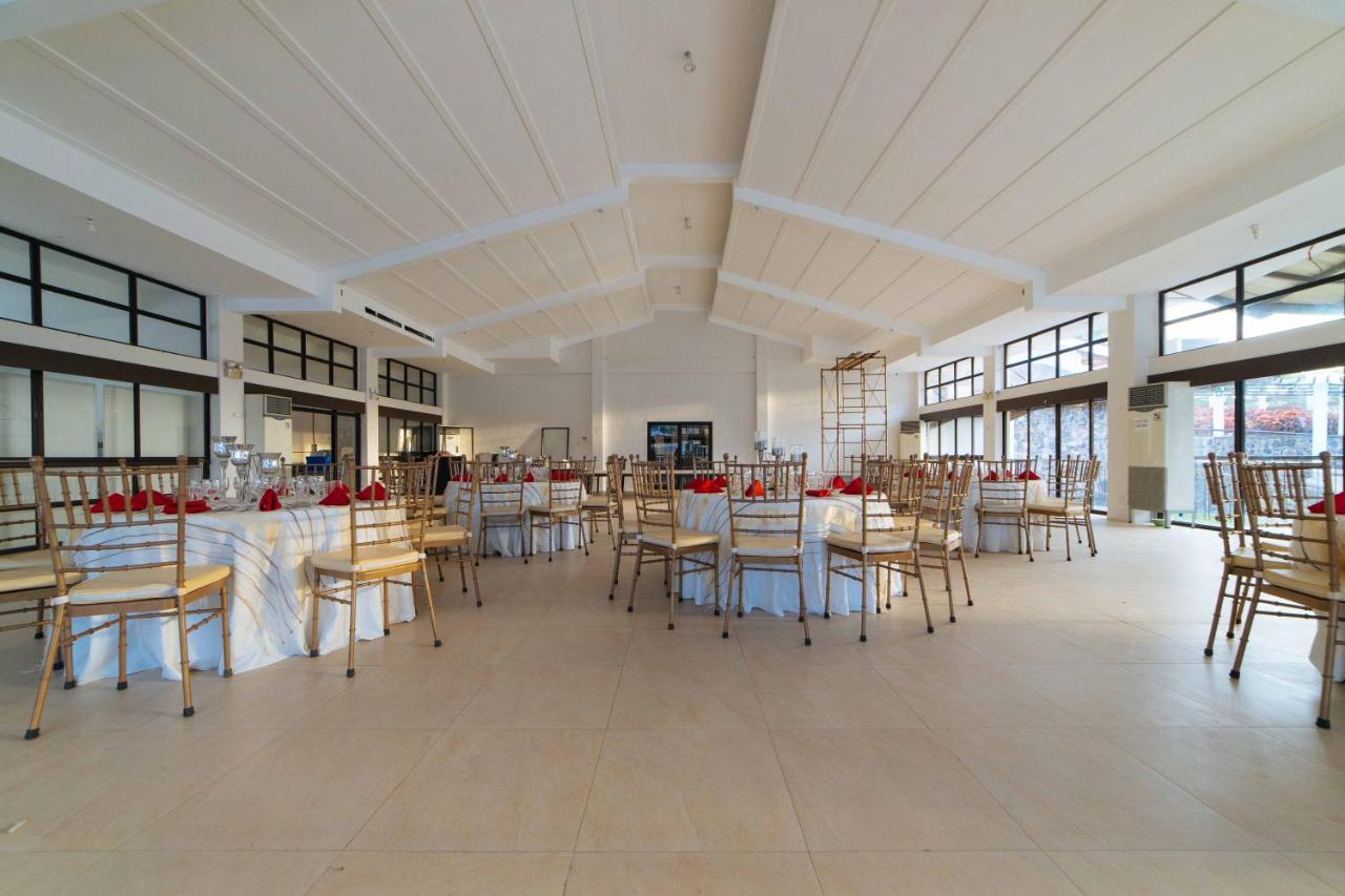 Reddoorz Premium @ Sta Rosa Tagaytay Road Hotel Silang Bagian luar foto
