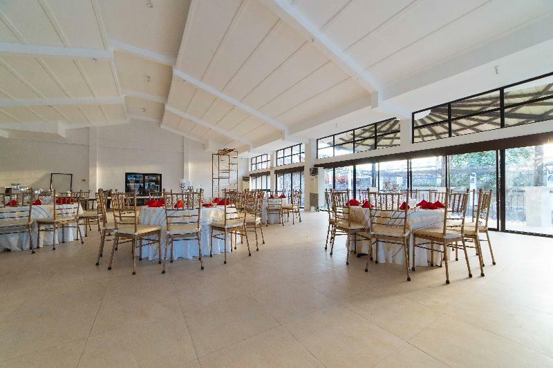 Reddoorz Premium @ Sta Rosa Tagaytay Road Hotel Silang Bagian luar foto