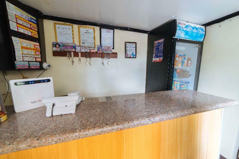 Reddoorz Premium @ Sta Rosa Tagaytay Road Hotel Silang Bagian luar foto